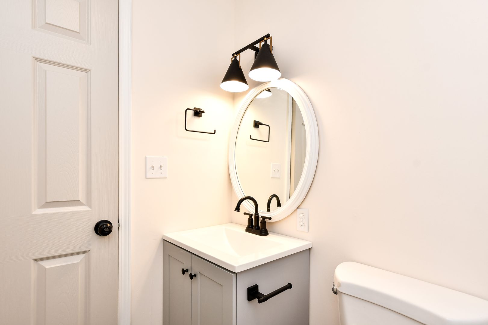 Taylors Apartment: 10 Jonquil Lane