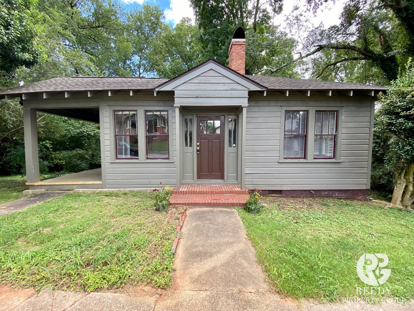 Spartanburg House: 263 Carlisle Street