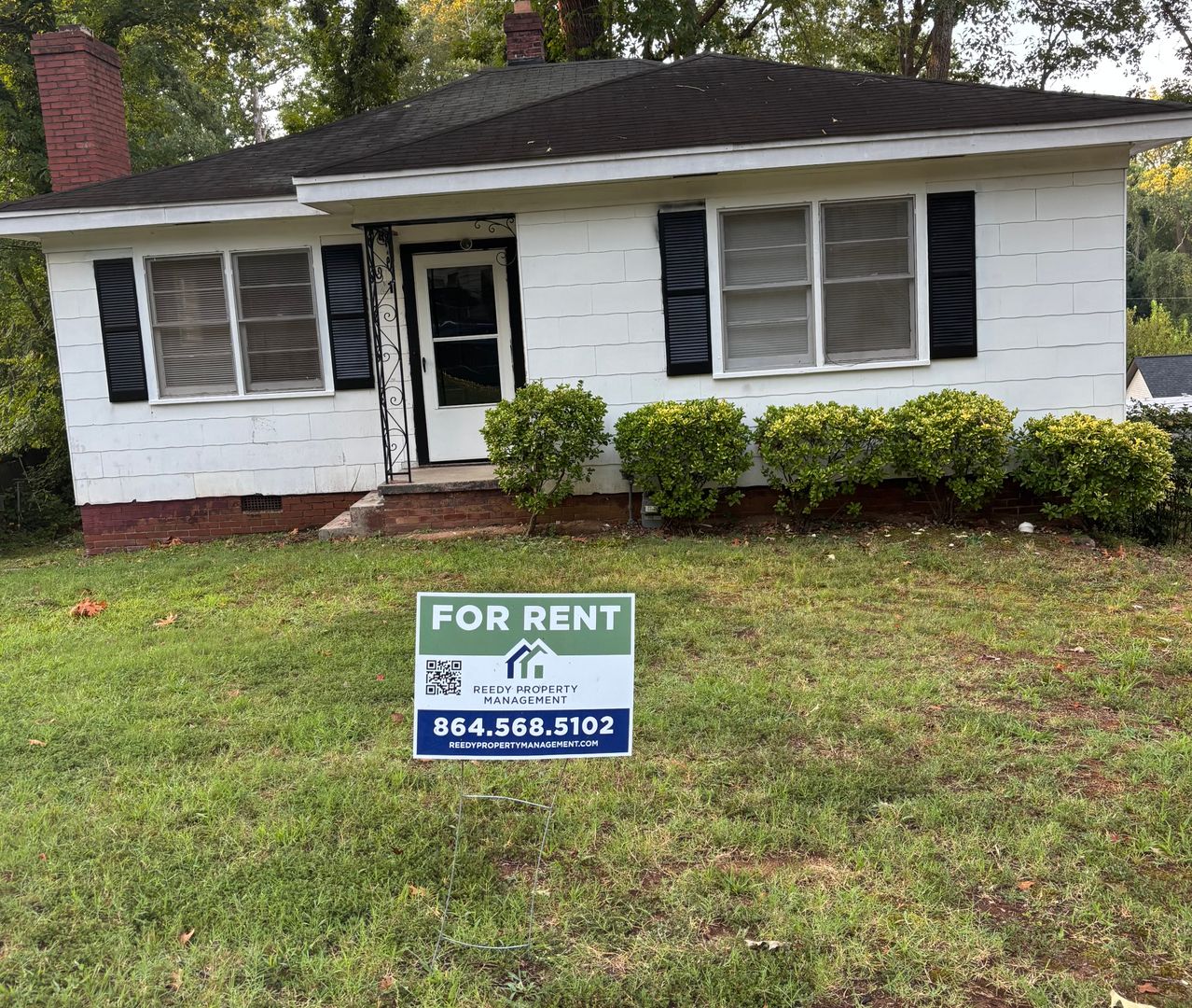 Greenville House: 221 Pleasant Ridge Ave