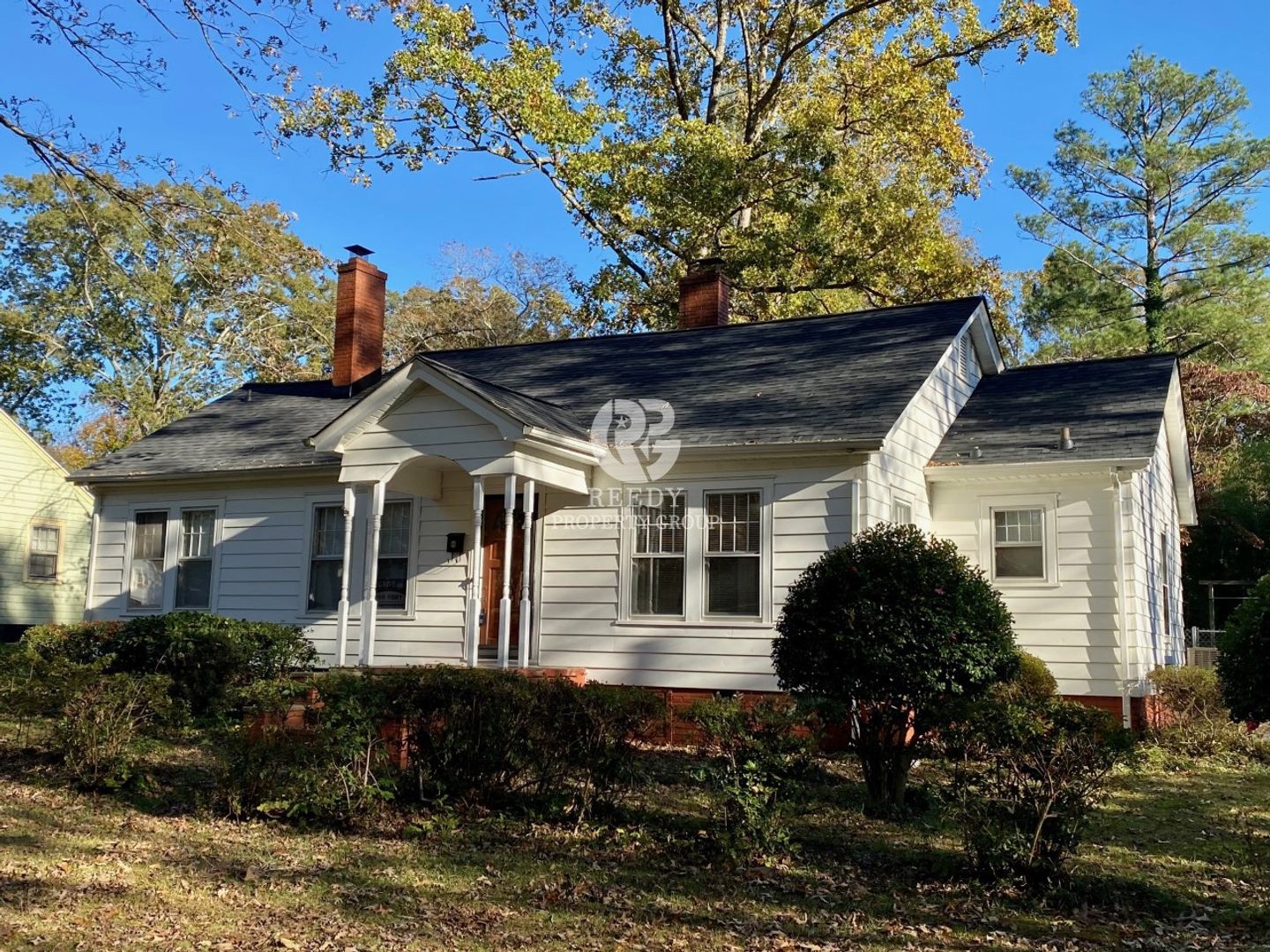 Spartanburg House: 399 Woodside Lane
