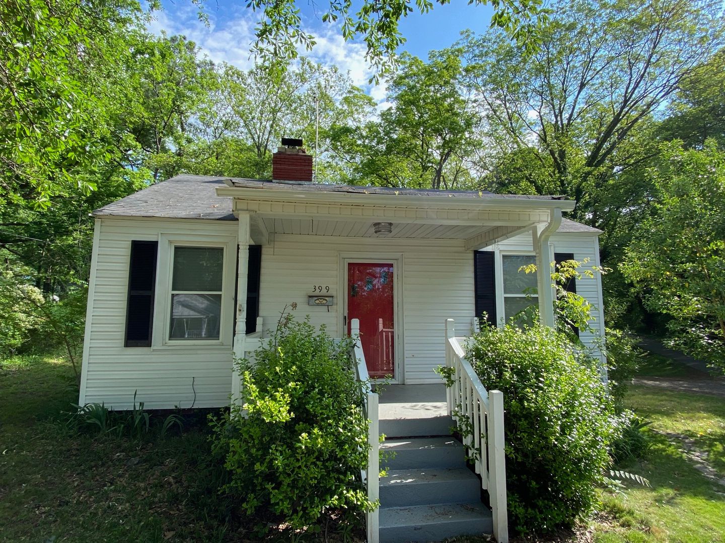 Spartanburg House: 399 Sloan Street