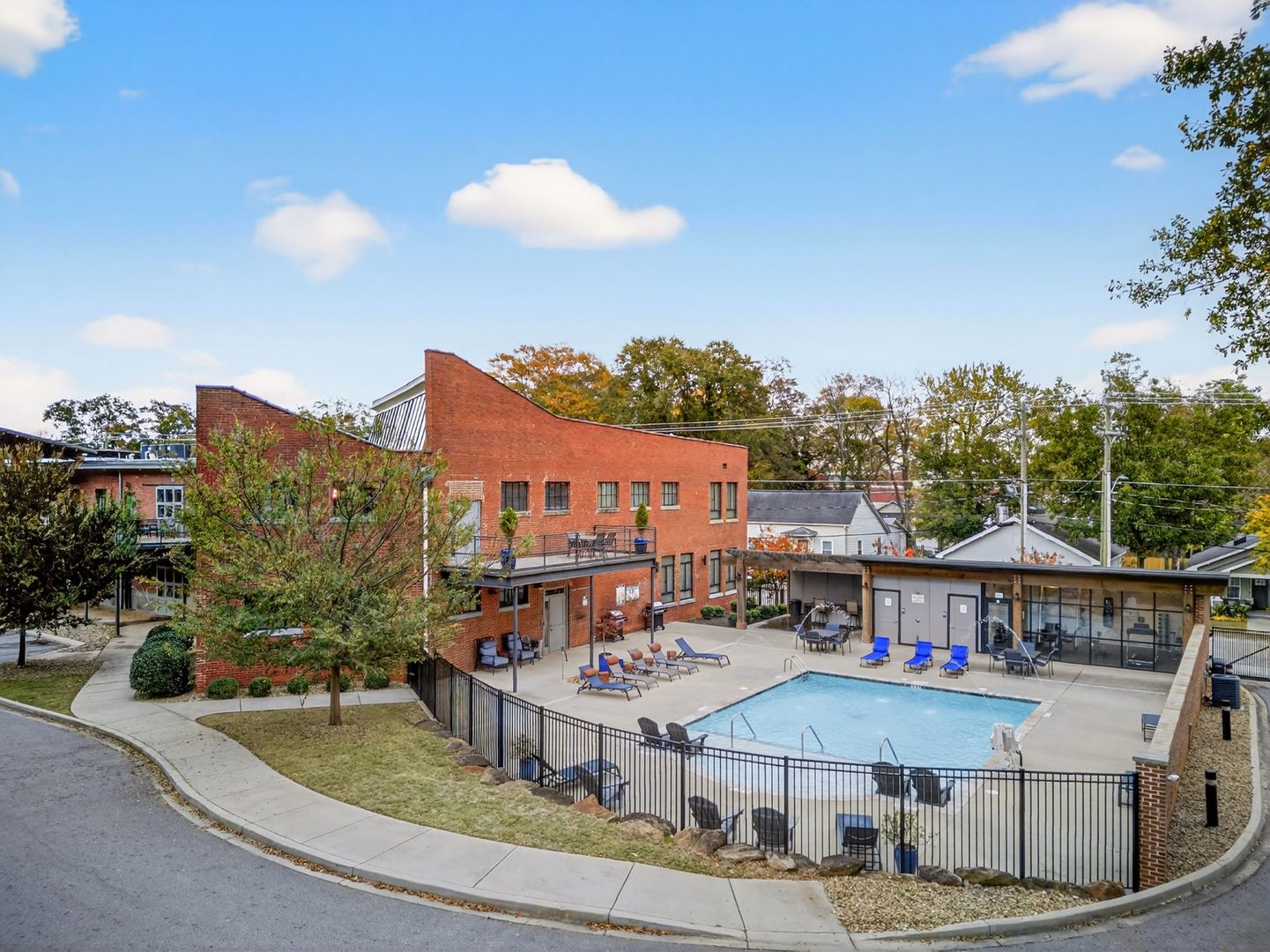 Greenville Apartment: 806 Green Ave