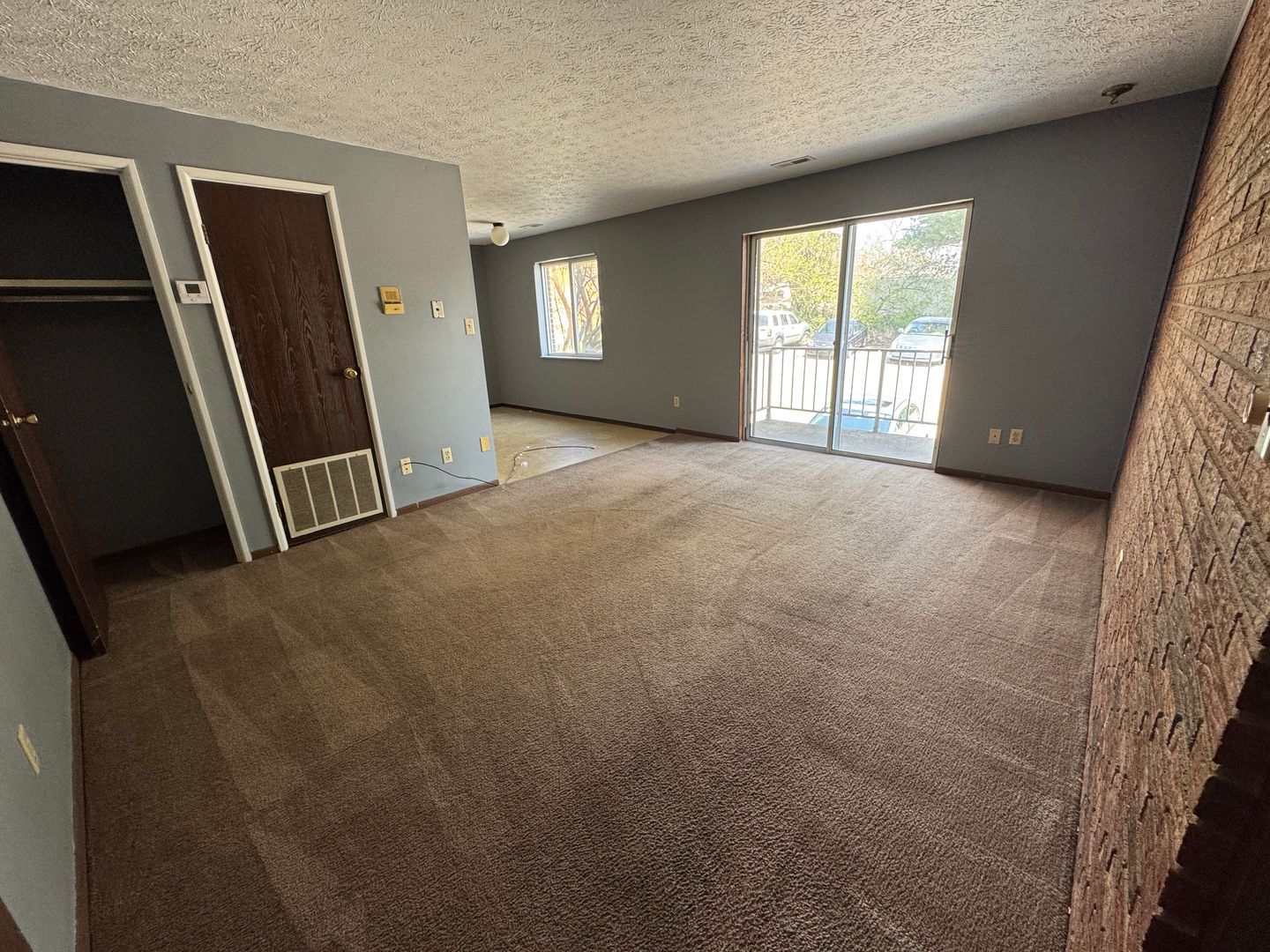 Cincinnati Apartment: 2771 Queen City Ave