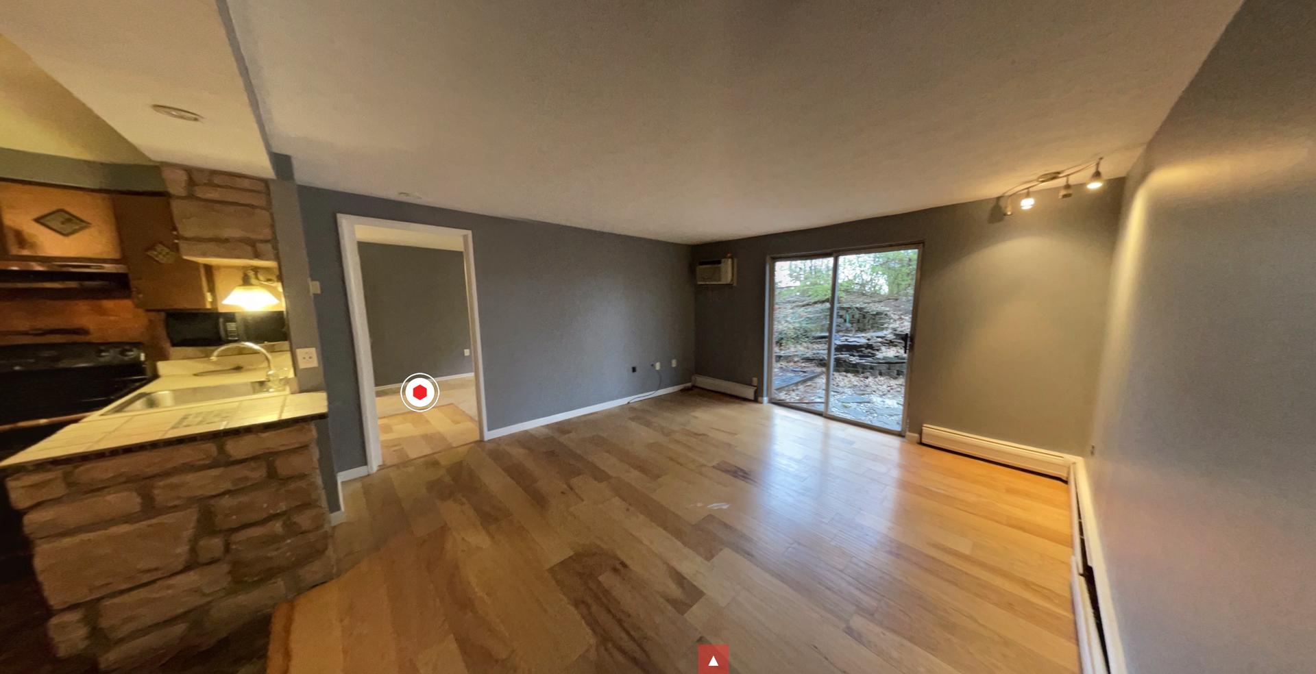 Cincinnati Apartment: 2785 Queen City Avenue