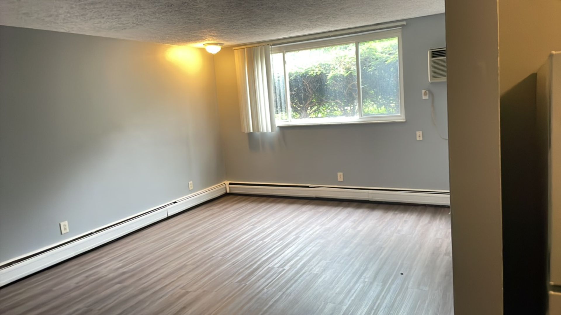 Cincinnati Apartment: 2787 Queen City Avenue