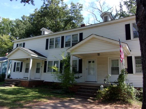 2 Bedroom 1 1/2 Bath Townhome Walking Distance to Winthrop University – photo 1