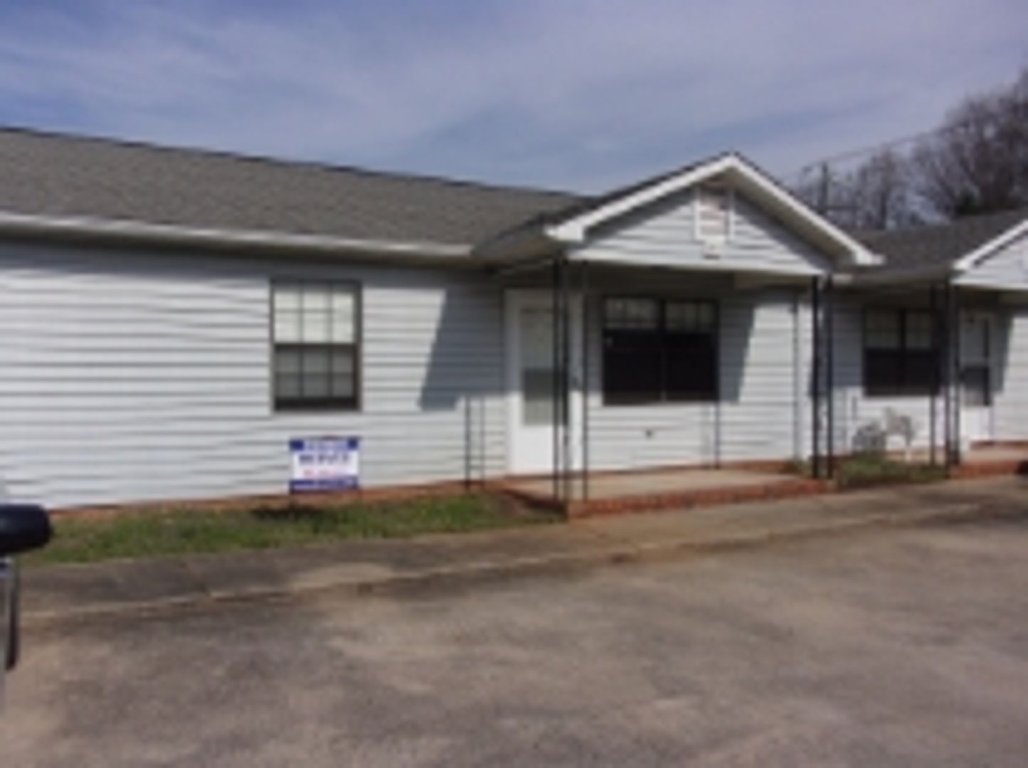 Rock Hill House: 1823 India Hook Road