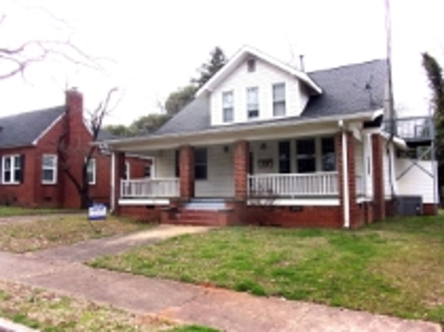 Rock Hill Apartment: 411 N Confederate Ave