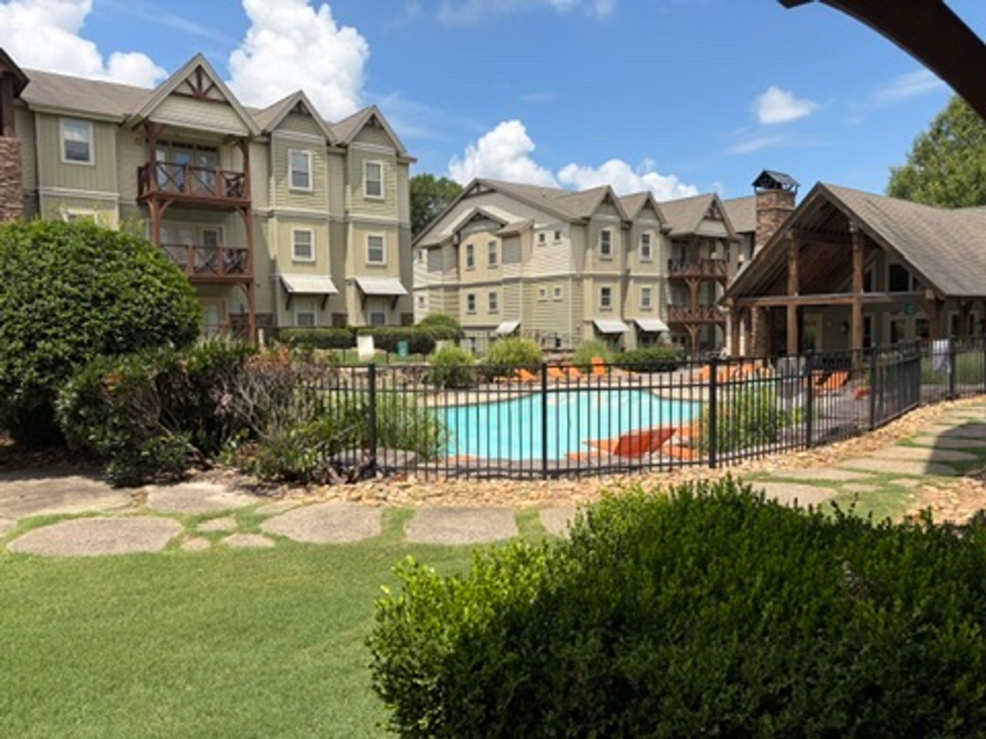 Clemson Apartment: 203 Kelly Rd #613