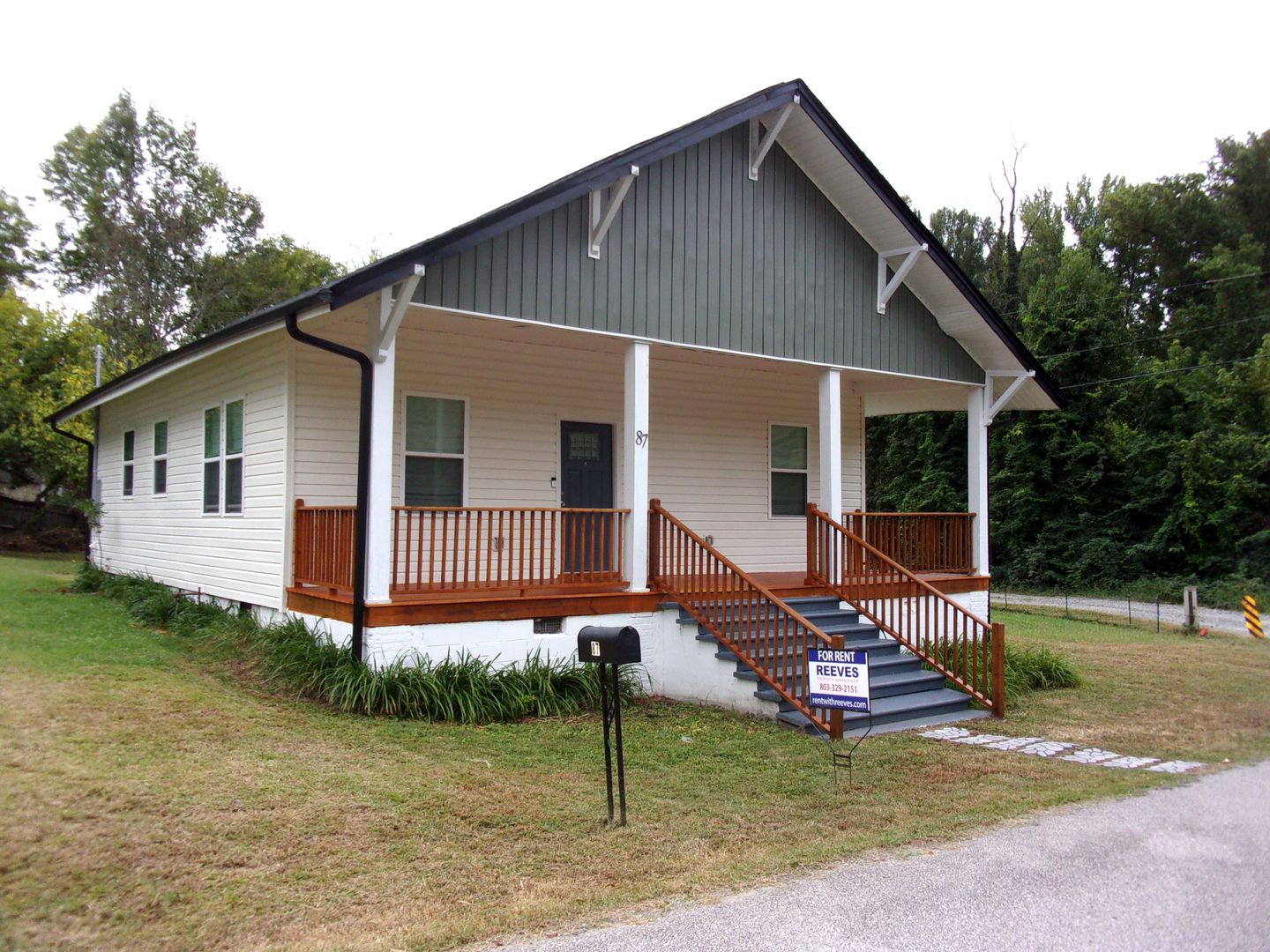 Rock Hill House: 87 Arcadia Street