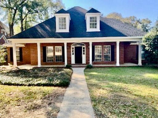 5/3 Brick Home in Savannah Trace – photo 1