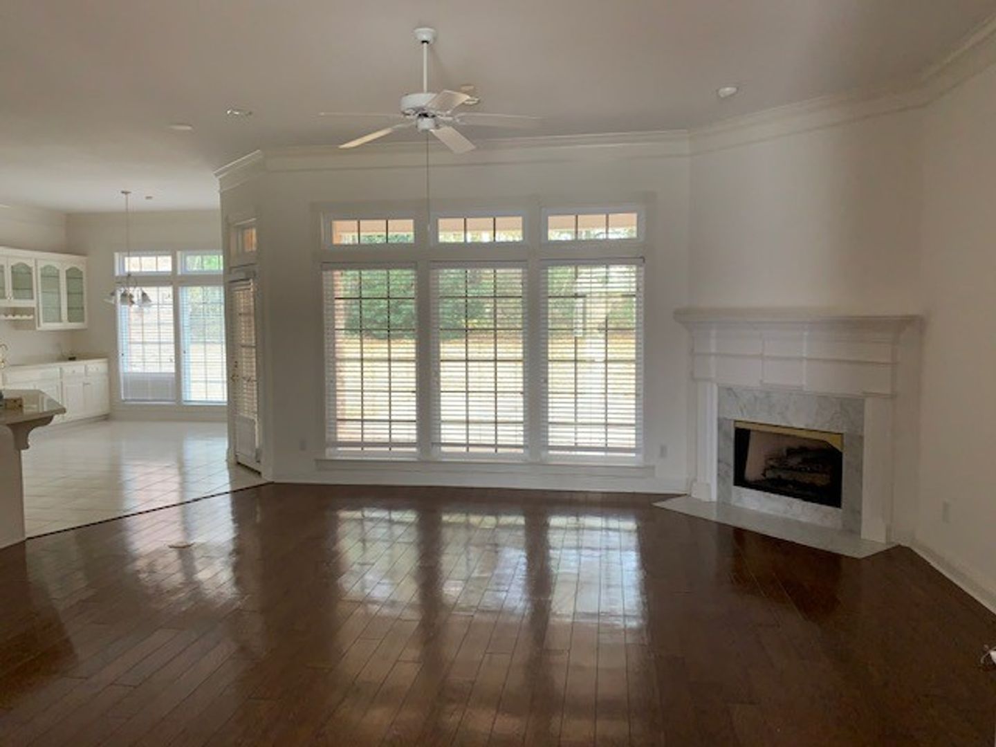 Mobile House: 3281 Benyard Avenue
