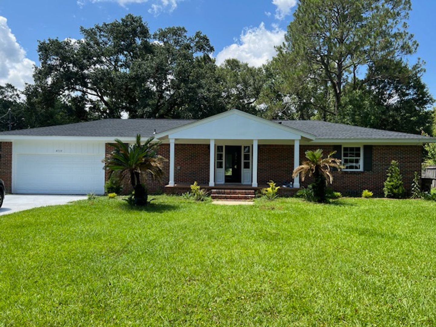 Mobile House: 4113 Canal Circle E
