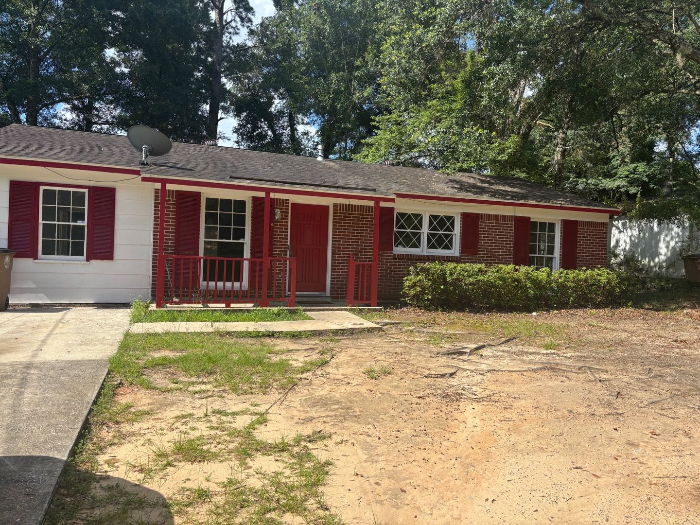 Mobile House: 4161 Yorkshire Lane