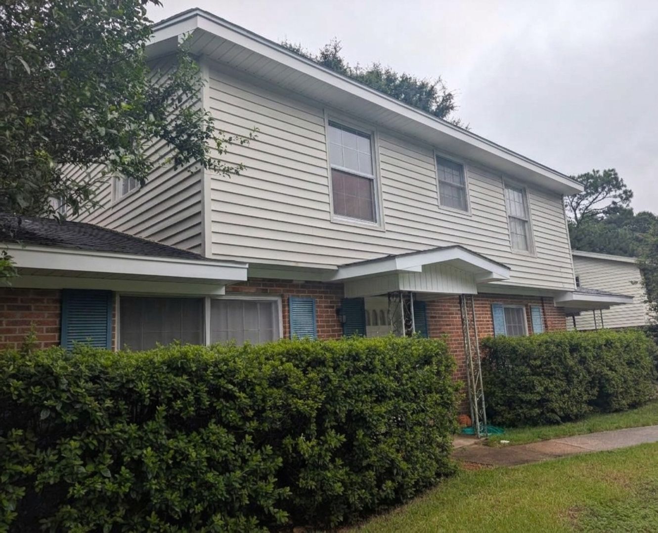 Mobile House: 301 Syracuse Street