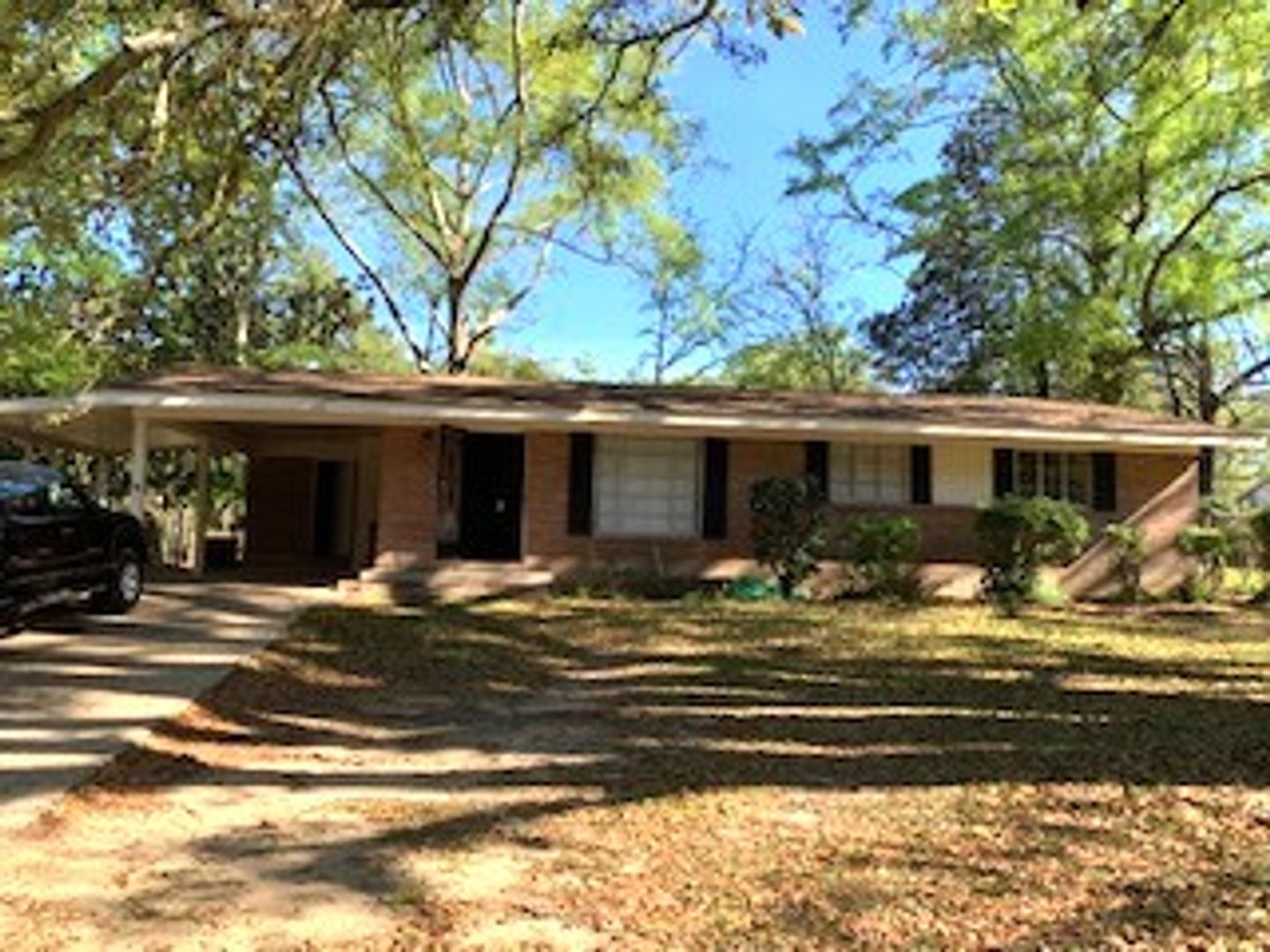 Mobile House: 5508 Overlook Rd