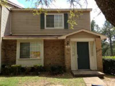 Stonegate 2/2.5 Townhome – photo 1