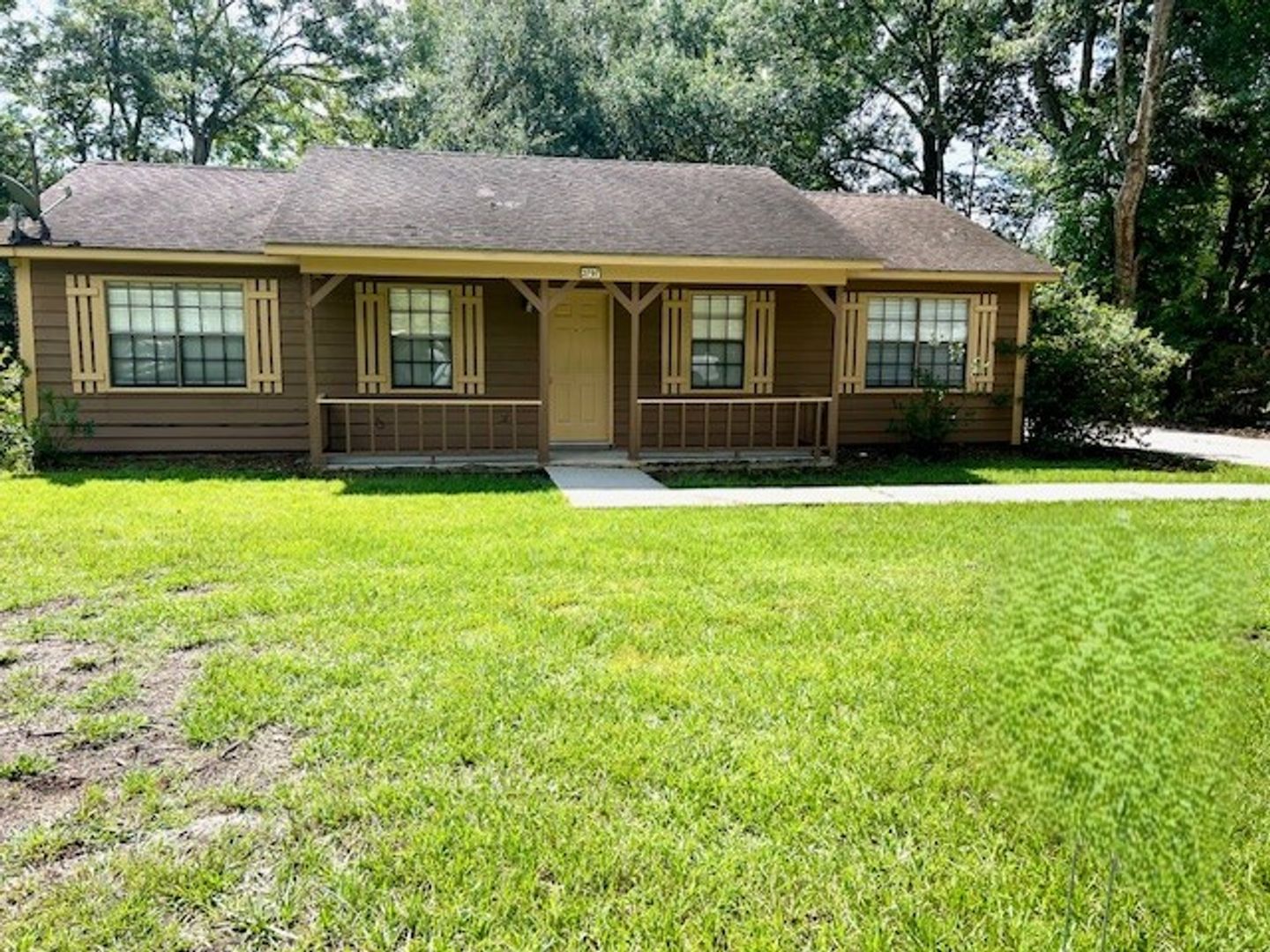 Mobile House: 2707 Yorkshire Road
