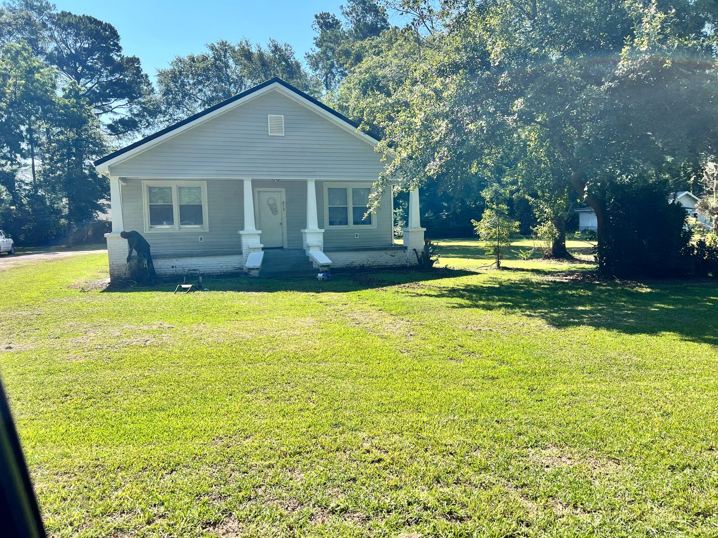 St George House: 213 Quaker Rd