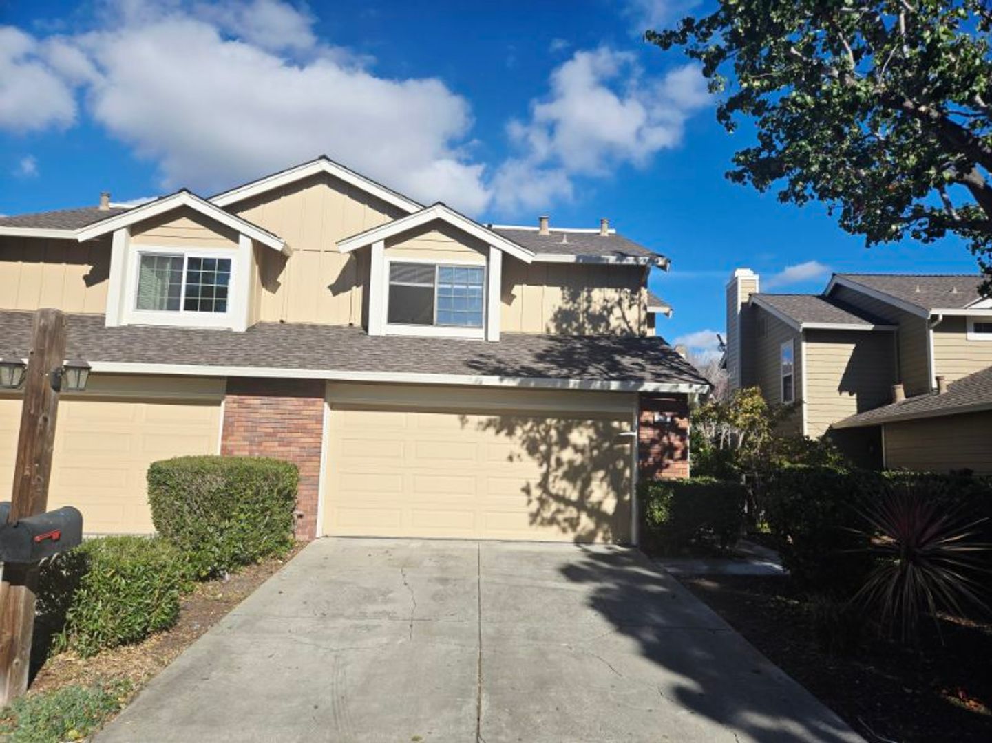 Milpitas Townhome: 520 Oroville Rd.