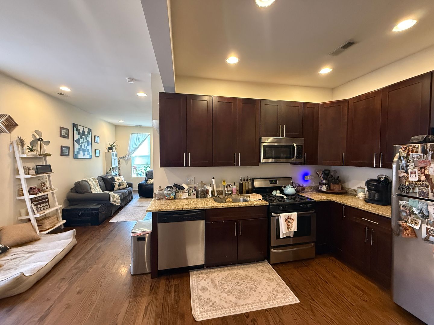 Chicago Apartment: 1508 West Chestnut Street