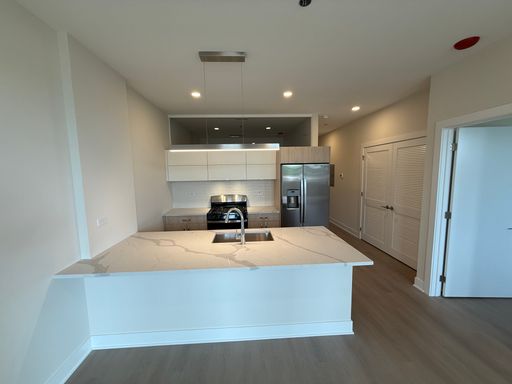 3924 N. Lincoln Ave. - 307 – photo 1