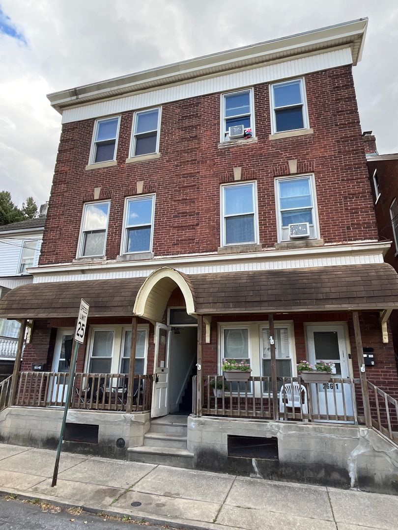 Allentown Apartment: 266-268 E Walnut Street