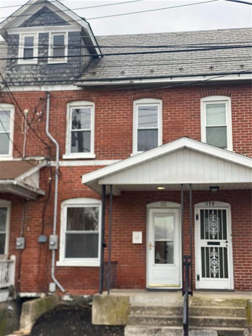 Nazareth House: 122 S. Spruce St.