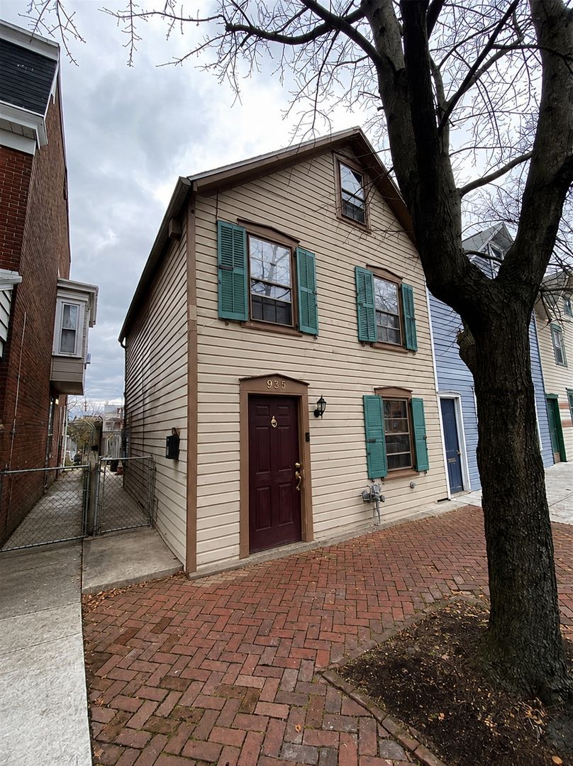 Allentown House: 937 W Turner Street
