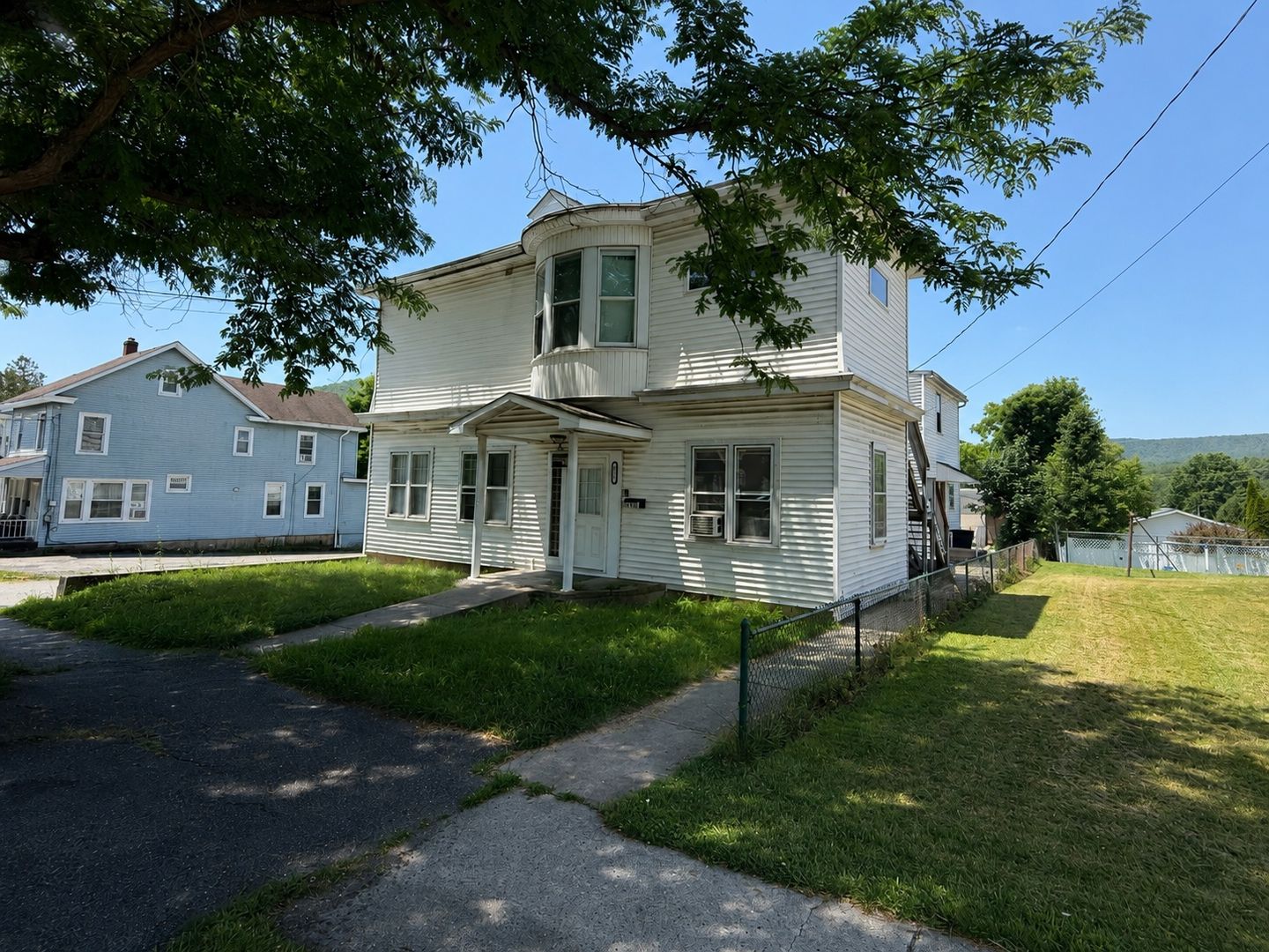 Jim Thorpe Apartment: 421 North St