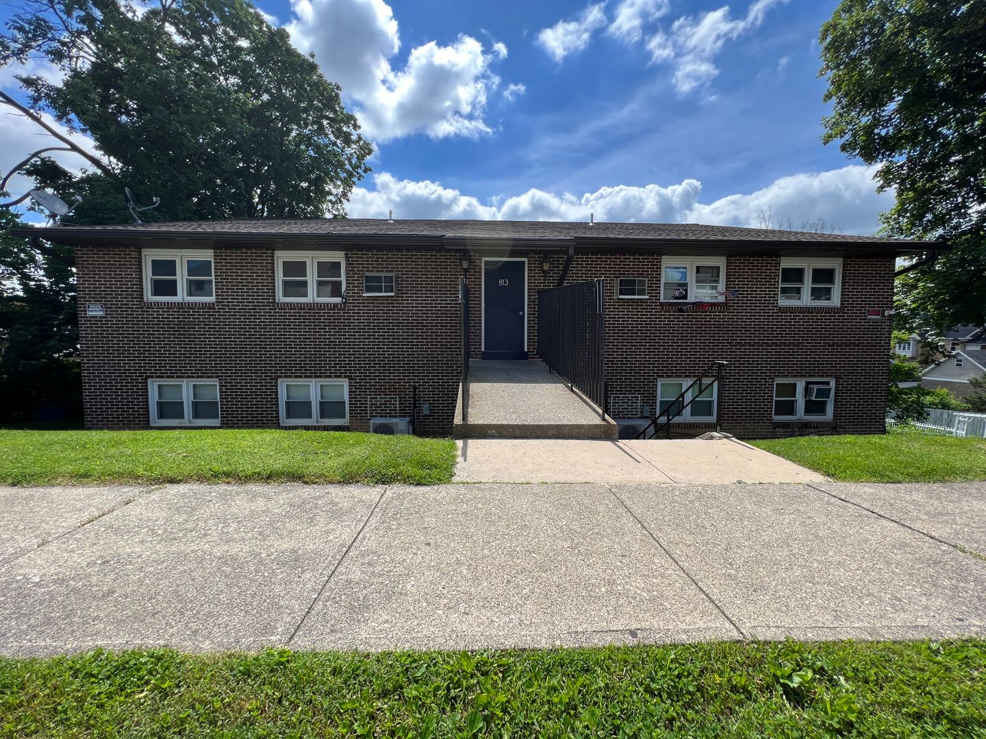 Fountain Hill Apartment: 813 Cherokee Street