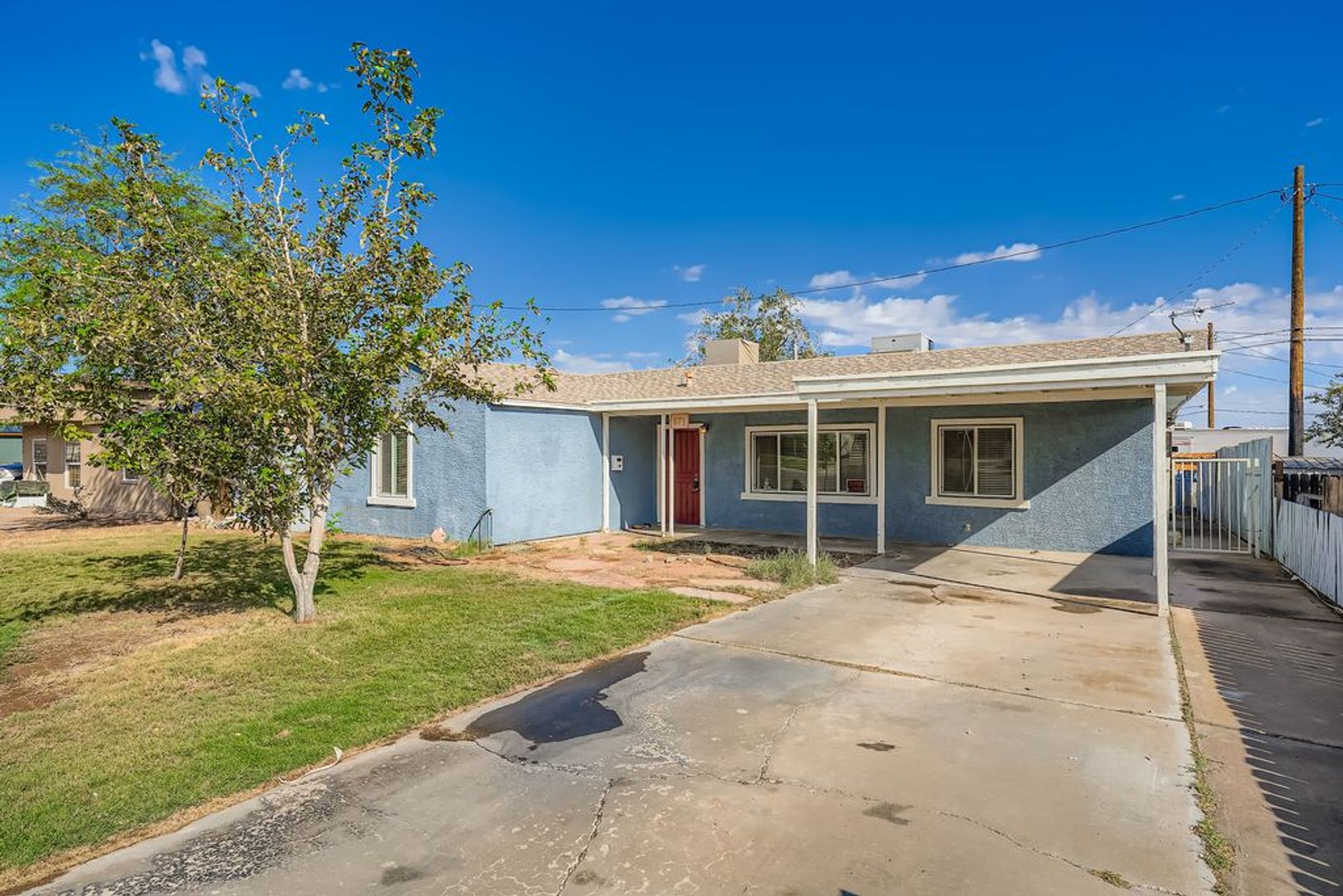 henderson House: 571 Blackmore