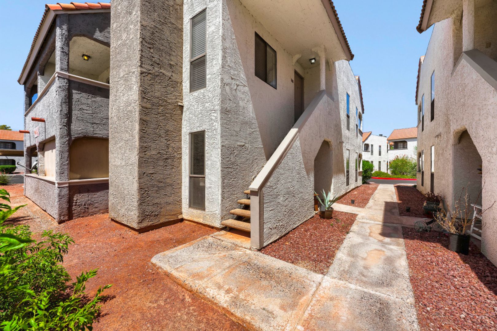 Henderson House: 1412 Bass Drive Unit D