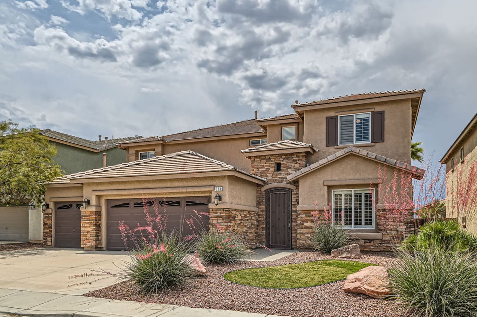 Henderson House: 333 Shimmering Moon Street