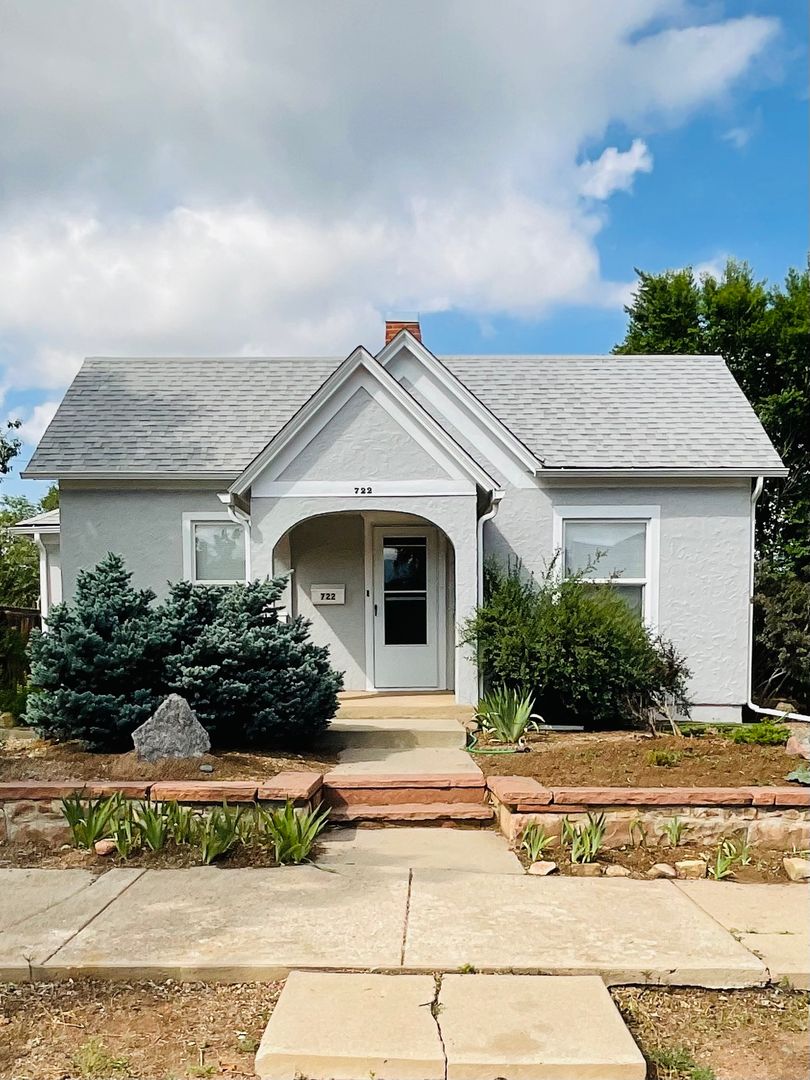 Colorado Springs House: 722 W Cucharras St