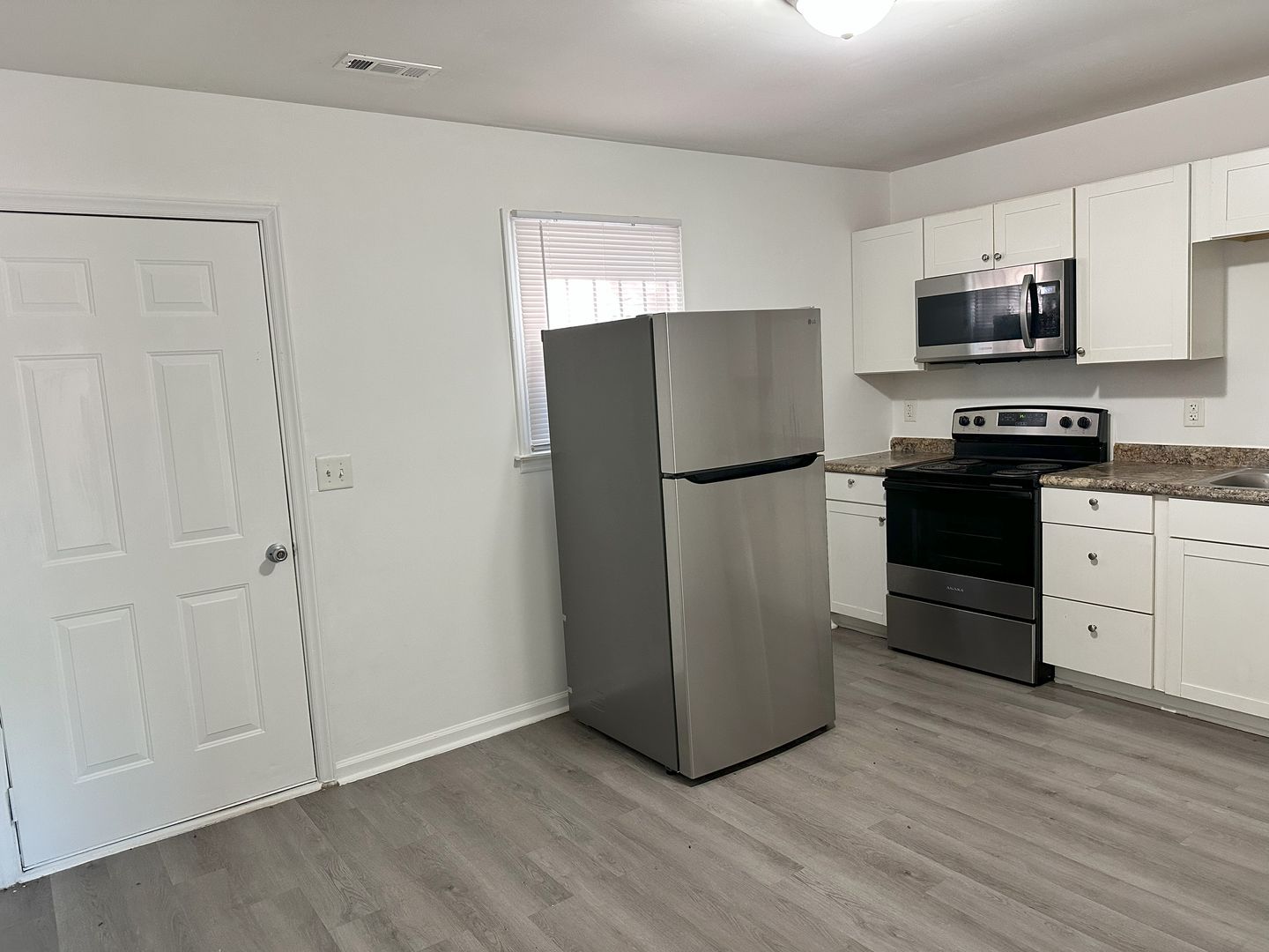 Durham Apartment: 1107 Dayton St