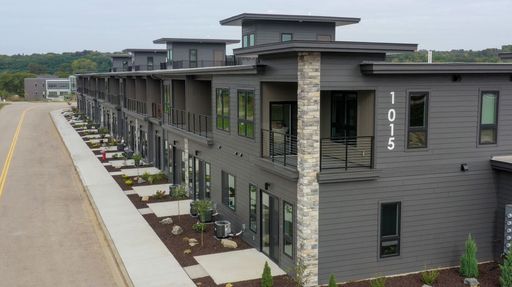 River Ridge Townhomes – photo 1