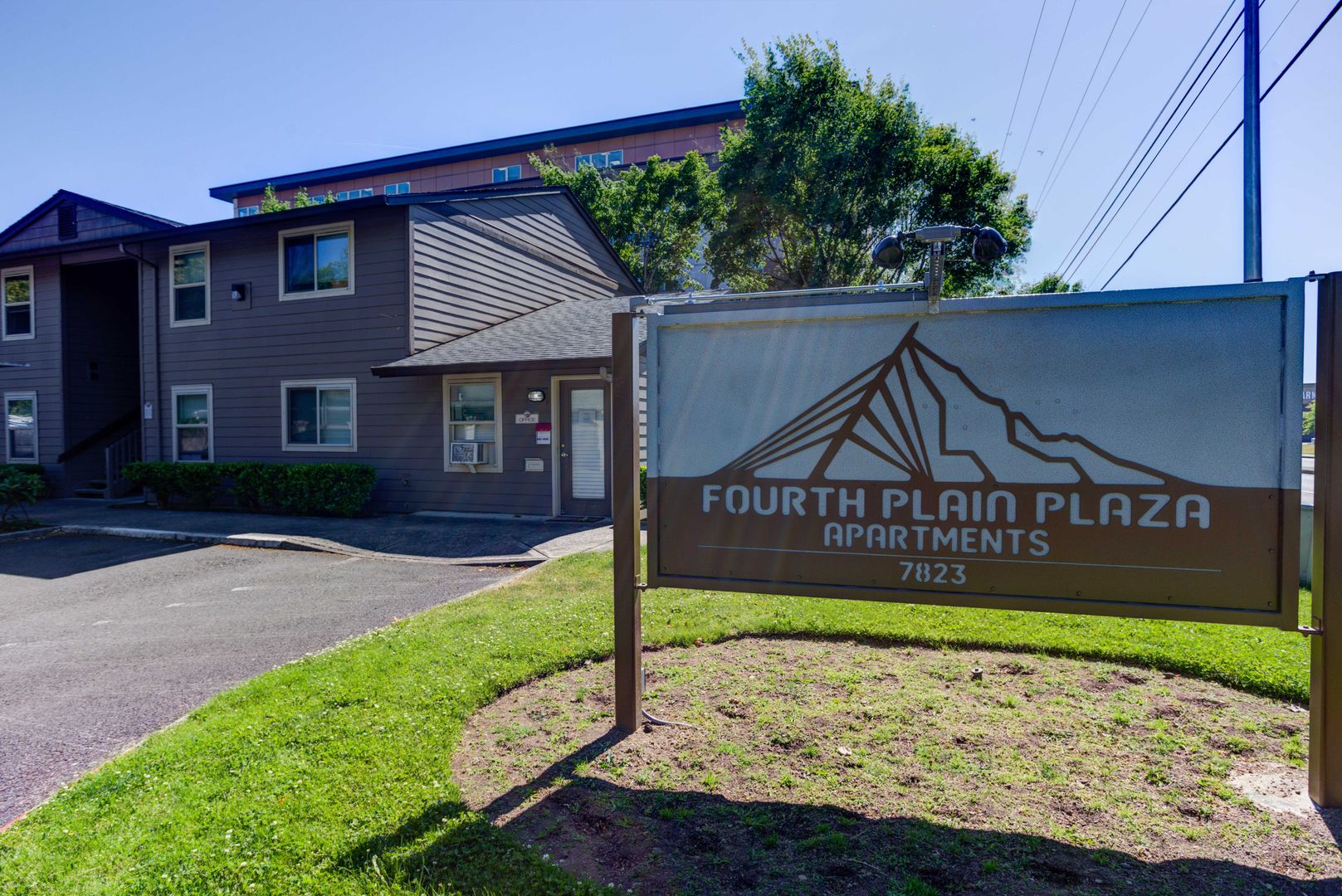 Vancouver Apartment: 7823 NE Fourth Plain Blvd