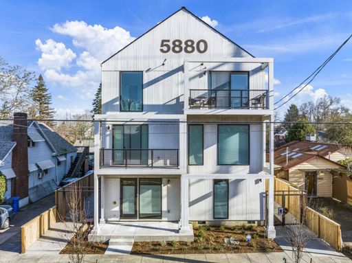 Greeley PDX – Modern 1-Bedroom Apartment in Central Portland $500 OFF Move In Rent – photo 1