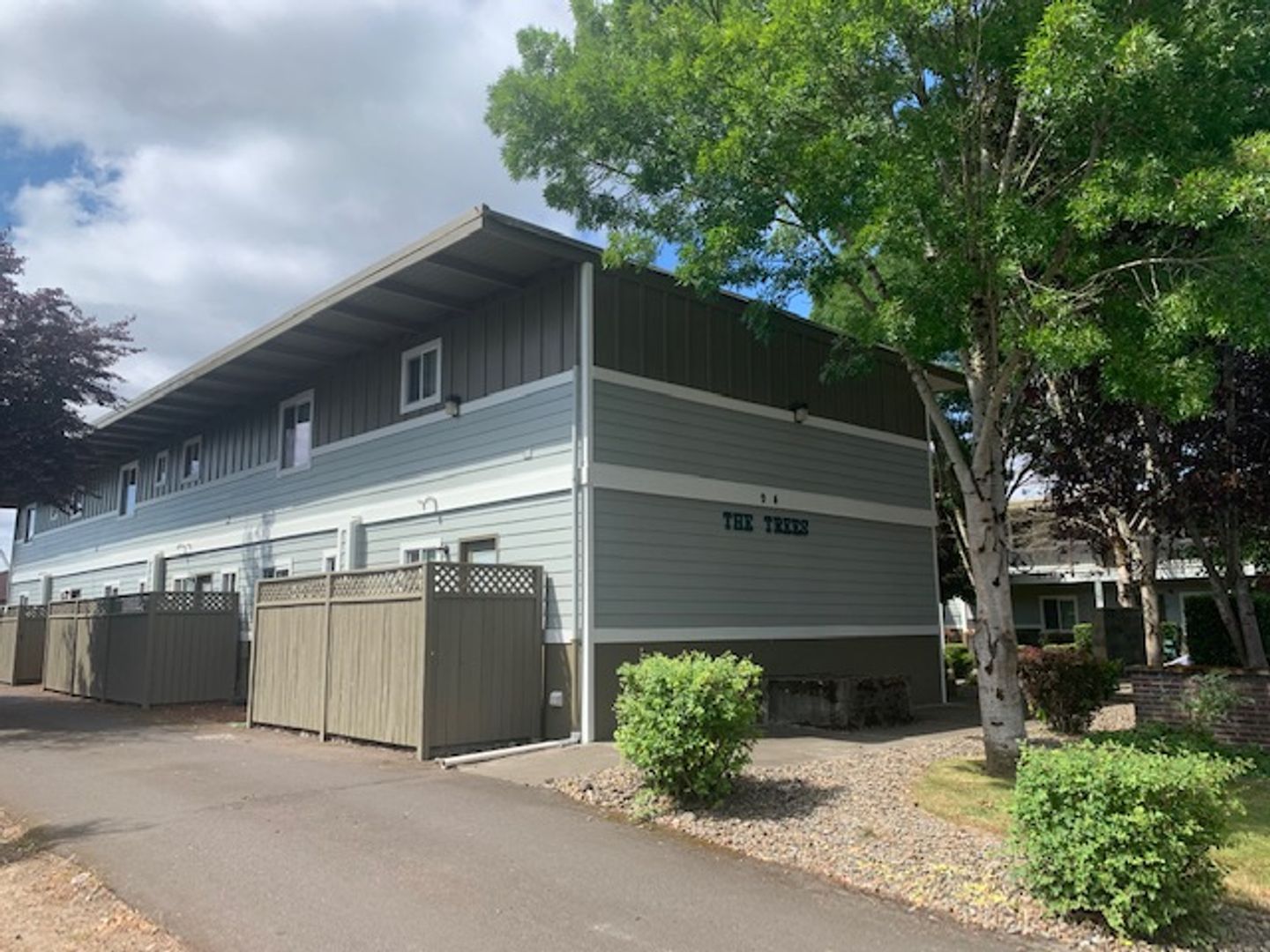 Corvallis Apartment: 984 NW Circle Blvd.