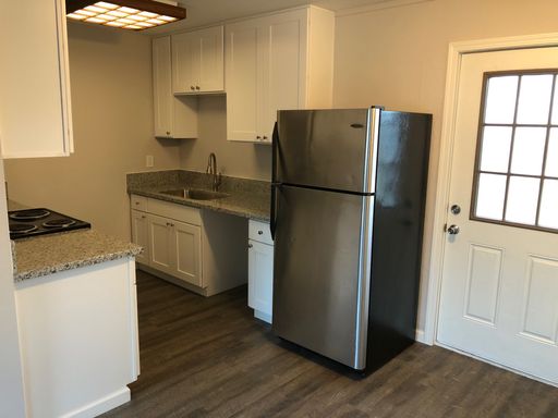 Lovely Updated Single-Level Apartment Home