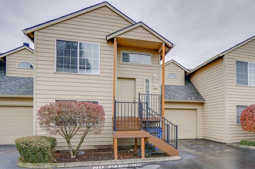 Park Crest Townhomes * Attached Garage, Fireplace, Washer and Dryer in unit, Bonus Room & Fenced Backyard – photo 1