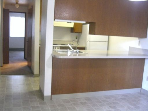 2bd/1bth with laundry hook up First Month Rent Free w/12 month lease sign – photo 1