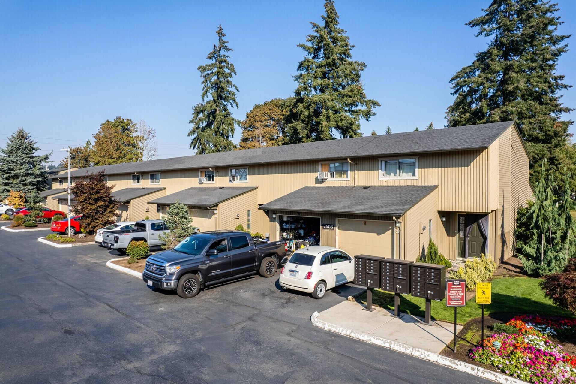 Vancouver Townhome: 7600 NE Vancouver Mall Dr.