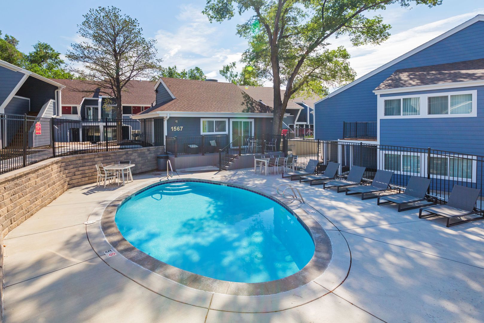 Colorado Springs Apartment: 1567 S. Chelton Rd.