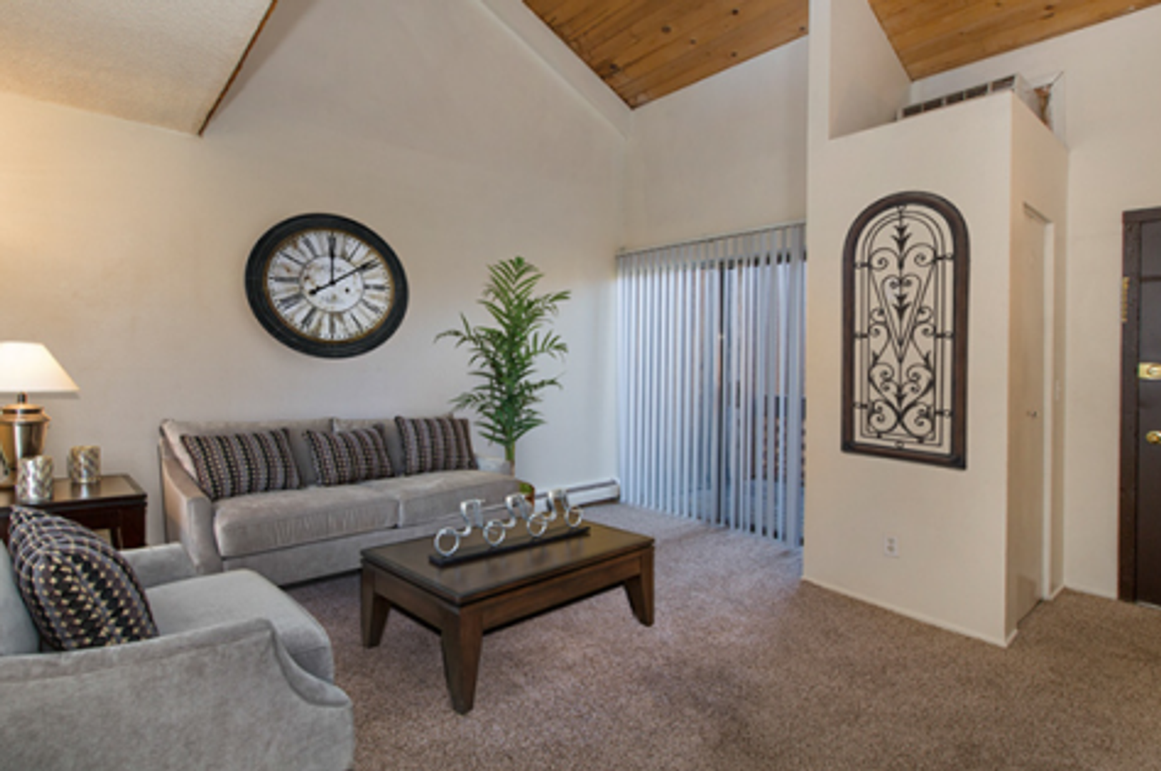 Colorado Springs Apartment: 1567 S. Chelton Rd.