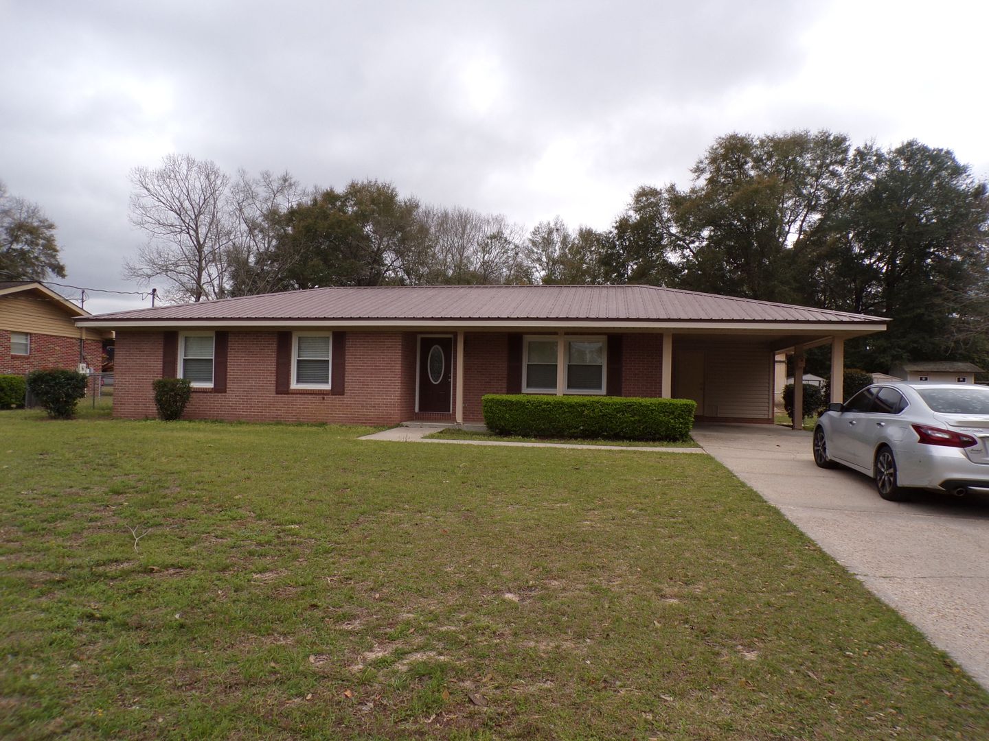 Enterprise House: 204 Walnut Dr