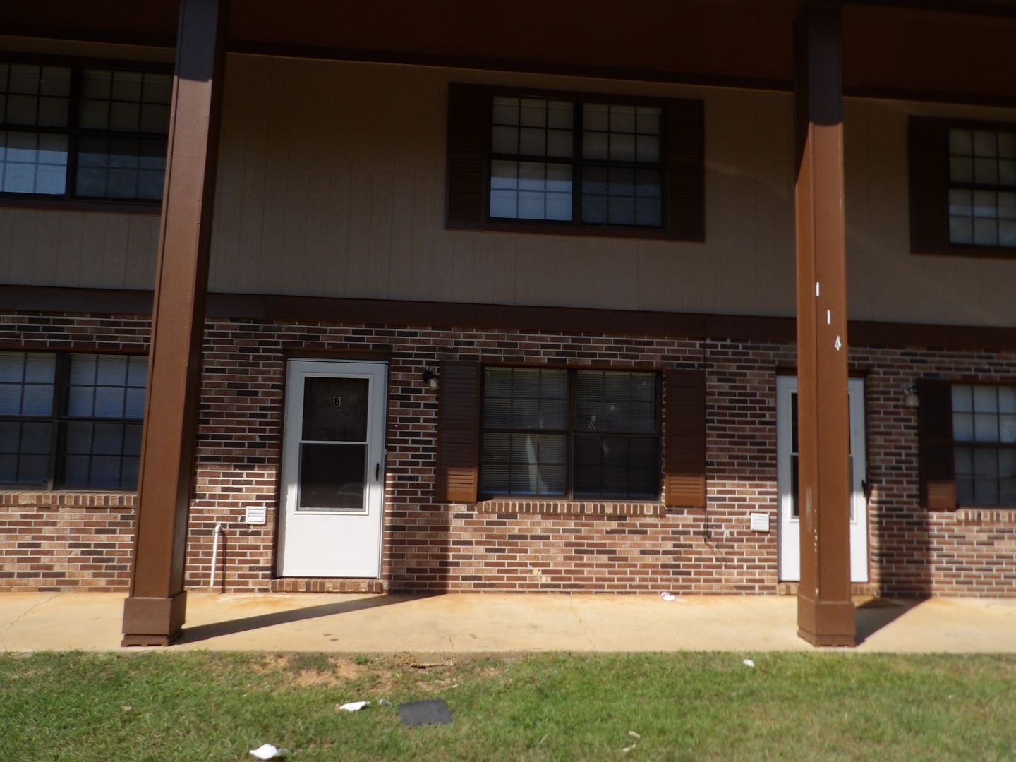 Enterprise Apartment: 114 Weeks Dr  A-D