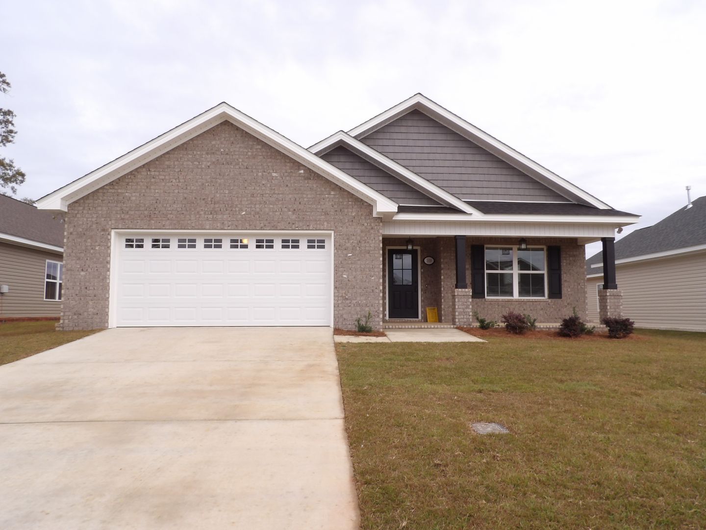 Enterprise House: 109 Mapleleaf Ct