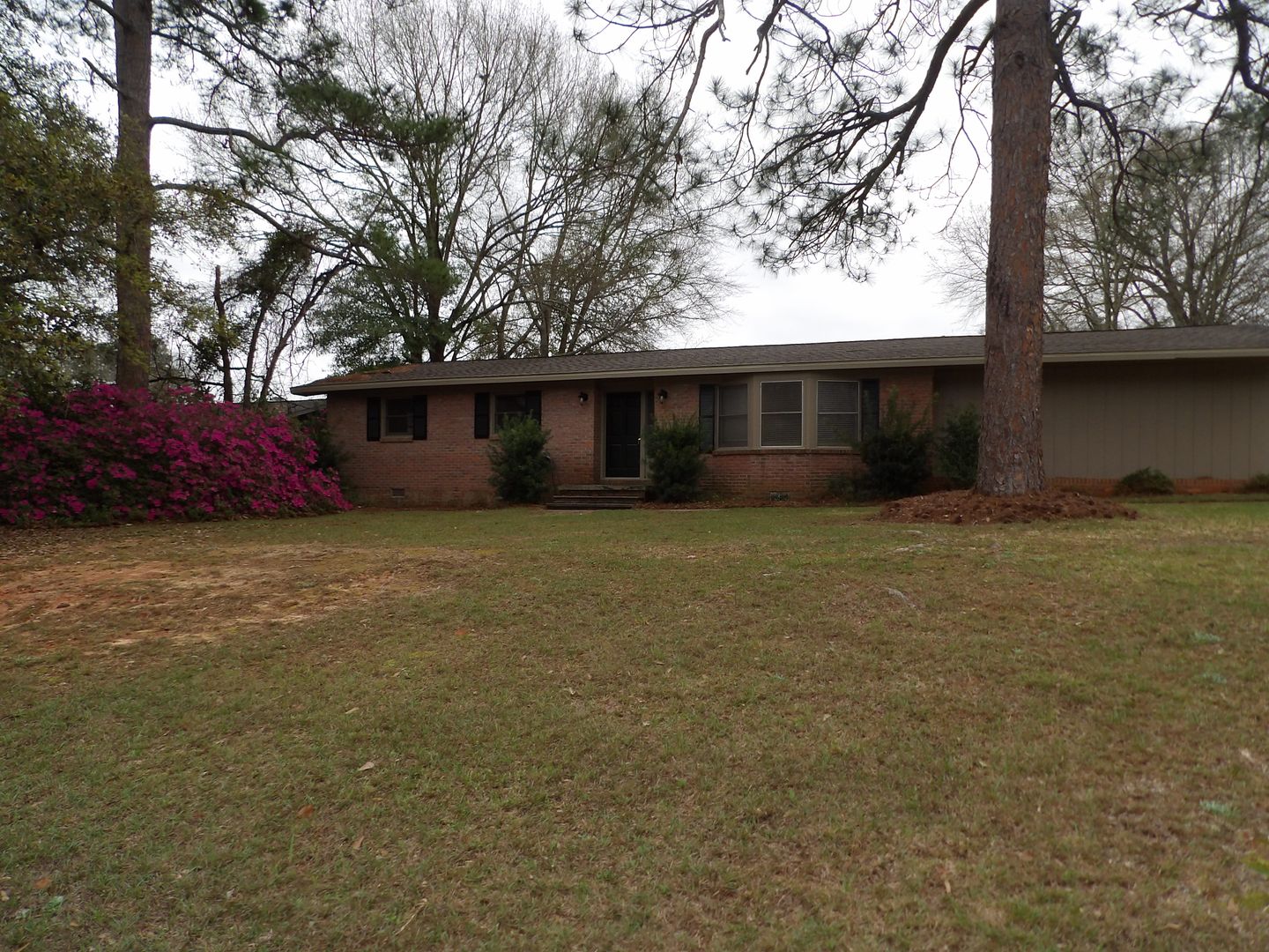 Enterprise House: 1810 Dauphin St Ext